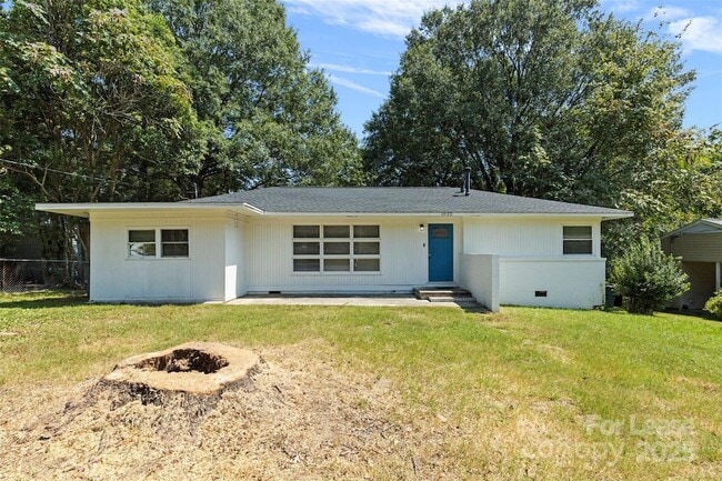 Building Photo - 1022 Green Cir Dr Rental
