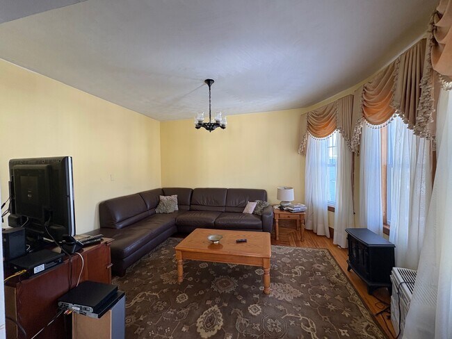 Photo - 7 Englewood Ave Unit 2