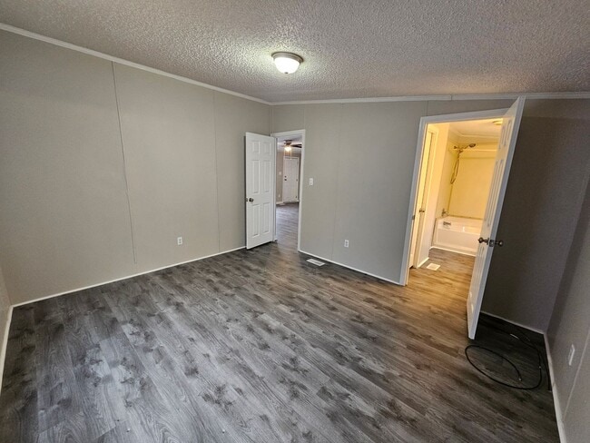Photo - NEW LISTING!!!!!