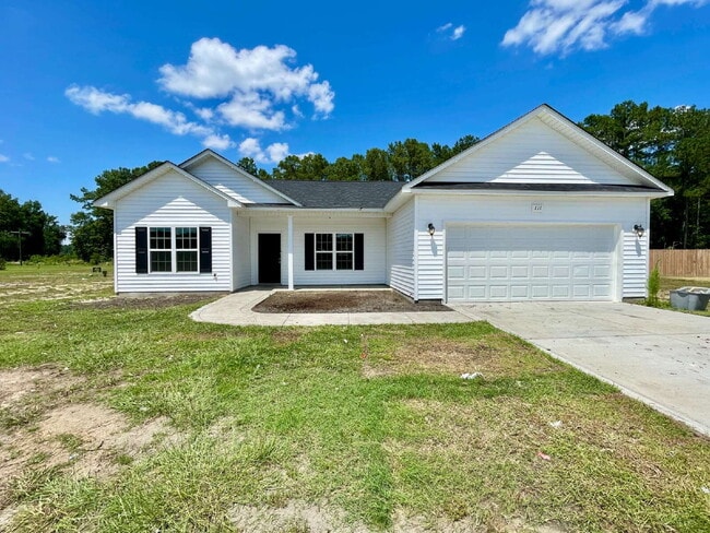 Building Photo - 3 Bed, 2 Bath Nest In Parkton Rental