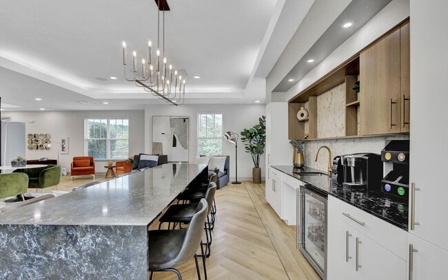 Resident lounge - Chenal Pointe at the Divide