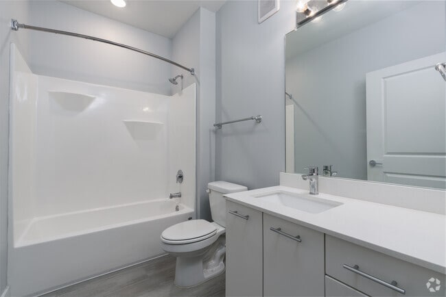 4BR, 4BA - 1,516SF - Bathroom