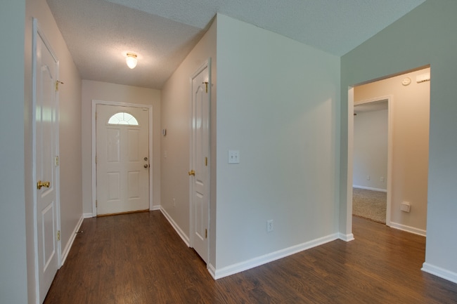 Photo - 238 Barberry Ln