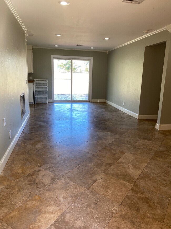 Photo - 1865 W Lake Park Dr