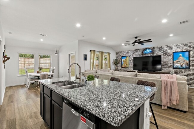 Photo - 21521 Starry Night Dr