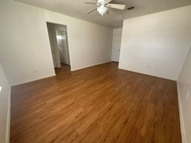 Photo - 3301 Hereford Ln Unit Apt A