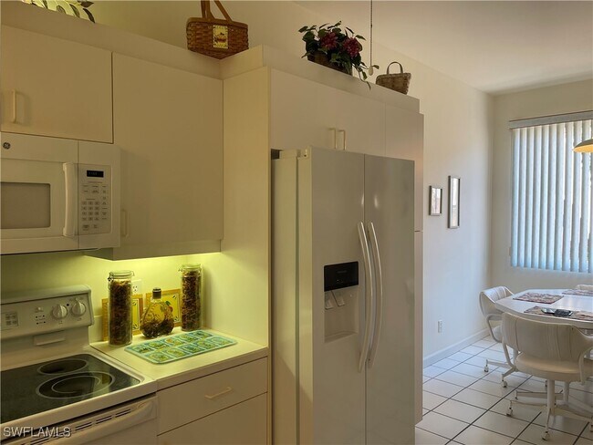 Photo - 6590 Beach Resort Dr Unit 305