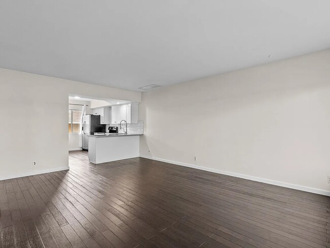 Photo - 312 N Louise St Unit 210