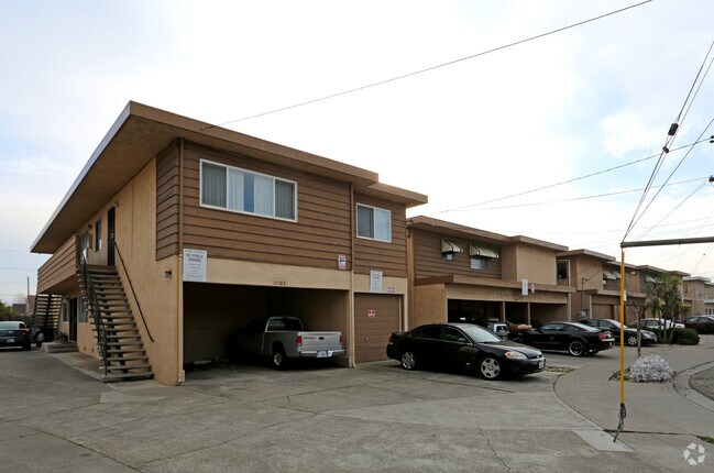 Bay Heart Apartments - Bay Heart Apartments