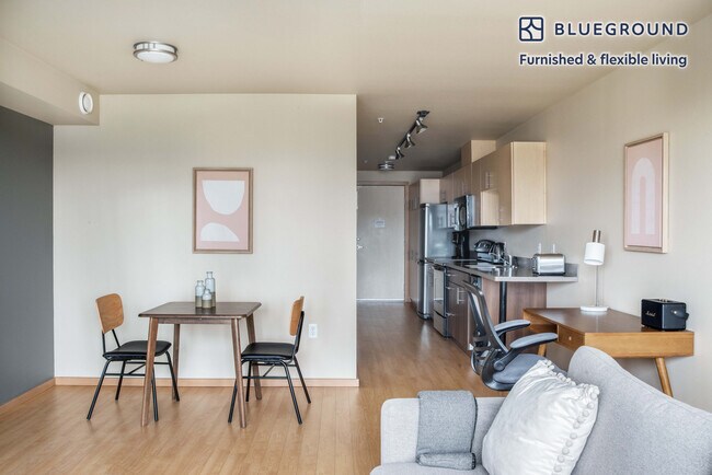 Photo - 708 6th Ave N Unit FL4-ID579