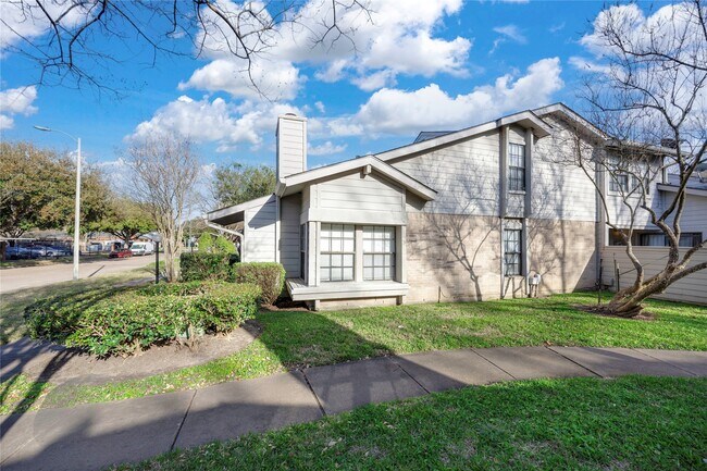 Photo - 13483 Garden Grove