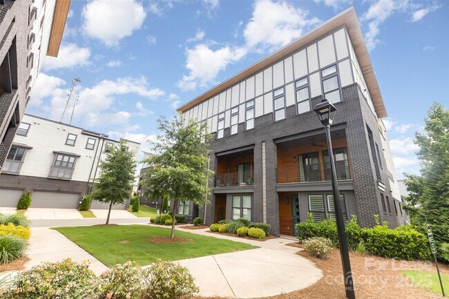 Photo - 2523 Irwin Strm Rd