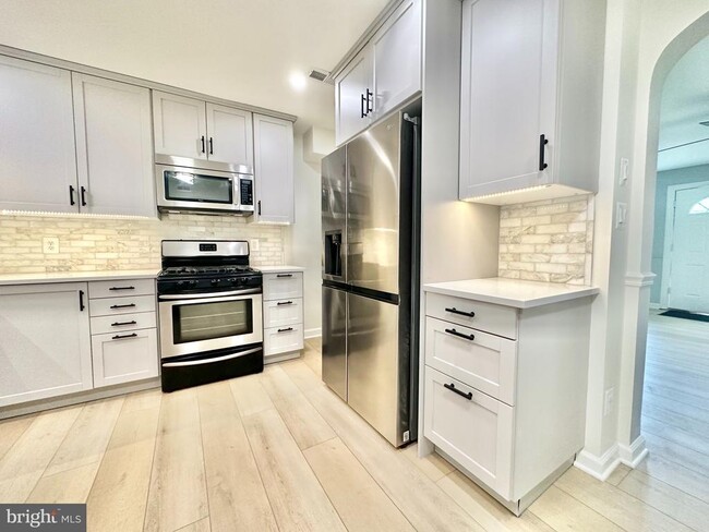 Photo - 1010 Bashford Ln