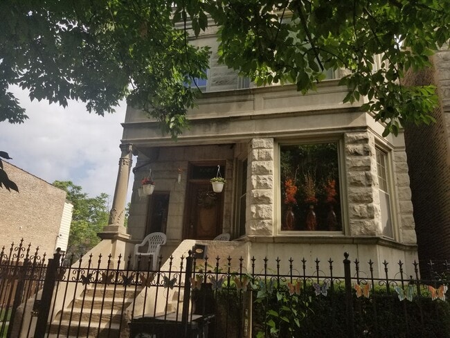 3616 W Lexington St Unit 2