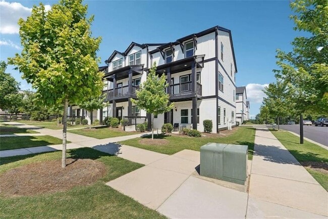 Photo - 514 Hampton Xing