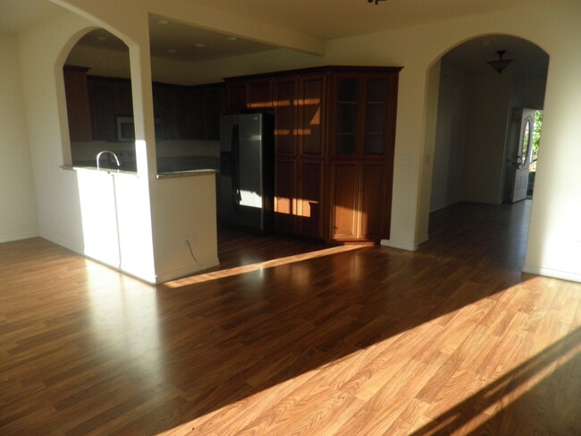 Photo - 362 Jan's Ct