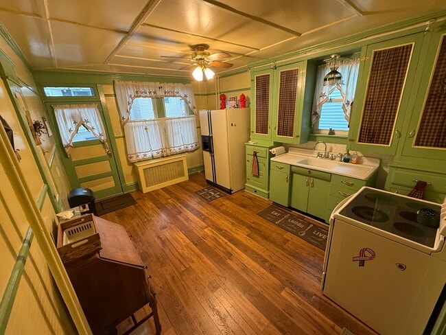 Photo - 409 E Mahanoy St