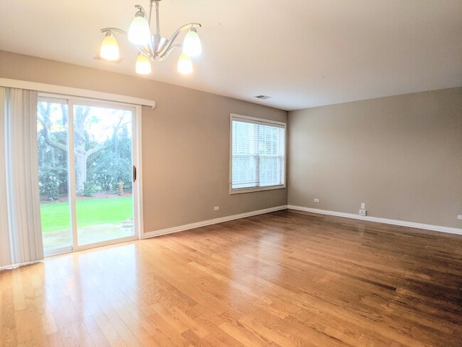 Photo - 1504 Thornfield Ln