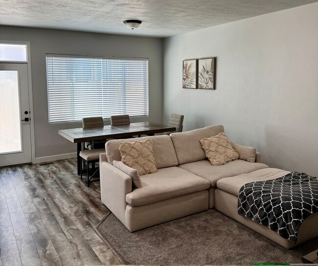 Photo - 15073 S Wild Horse Way