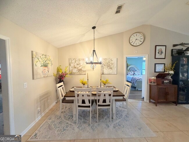 Photo - 130 N Woodvalley Dr