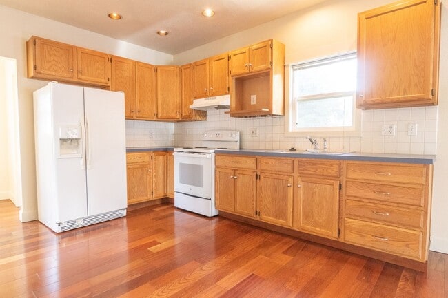 Photo - 1004 N Mason St