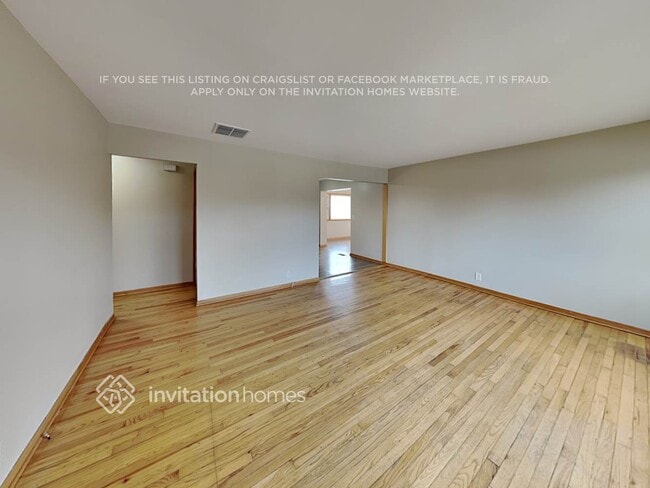 Photo - 8741 Sproat Ave