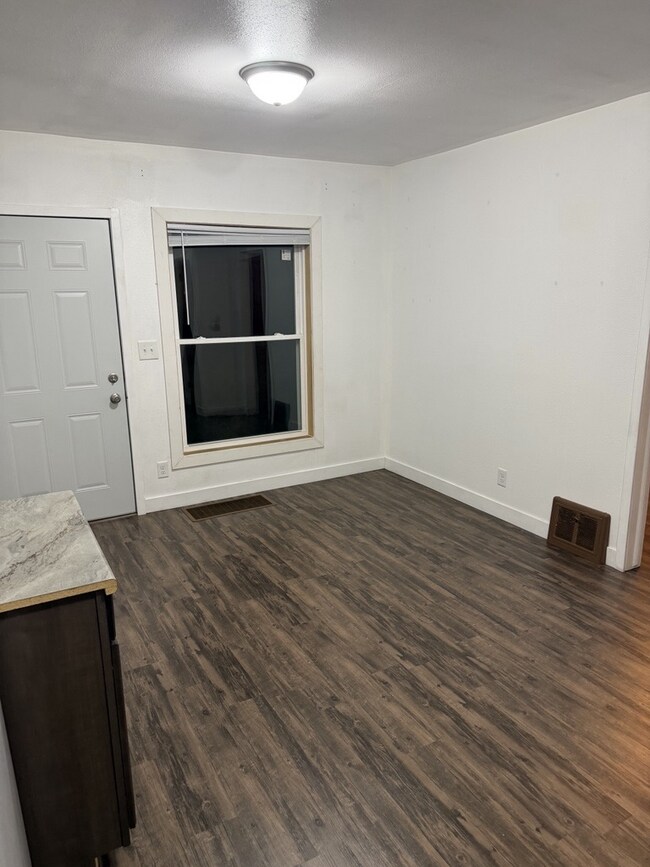 Photo - 5113 Lincoln Ave Unidad 5113