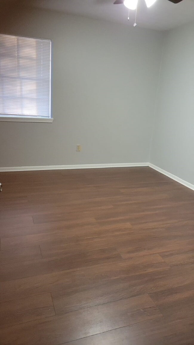 Photo - 5703 Green Timbers Dr