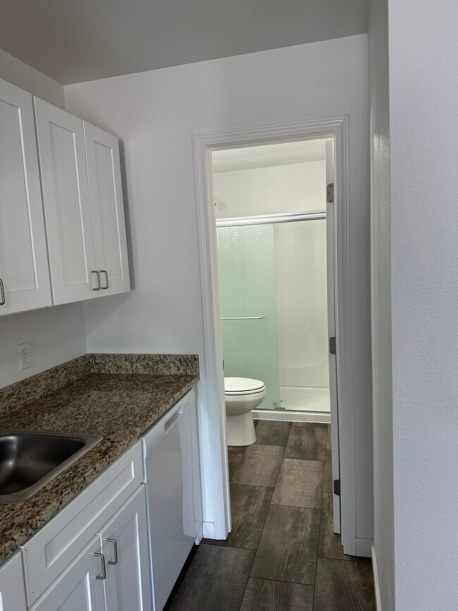 Photo - 1120 Montana St Unit Apt 40