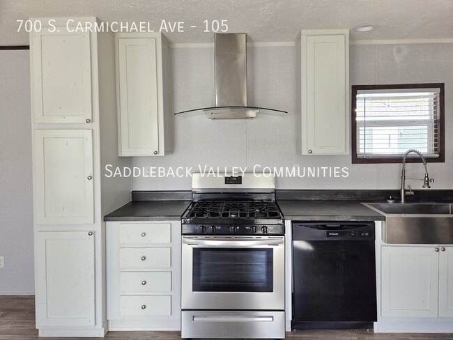 Photo - 700 S Carmichael Ave