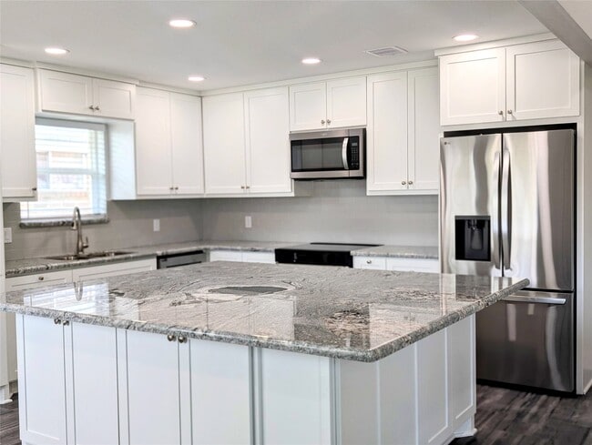 Building Photo - 20102 Chipplegate Ln