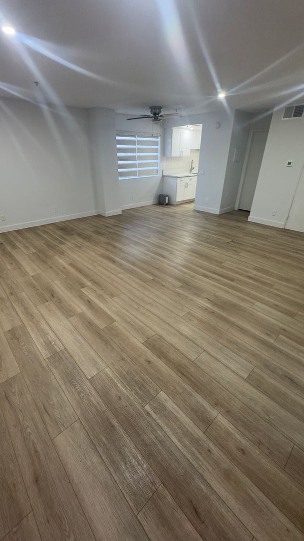 Photo - WALNUT - SANTA ANA Unidad 5