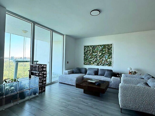 Photo - 14951 Royal Oaks Ln Unit 1708