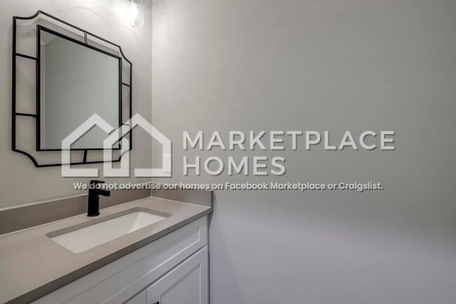 Photo - 1843 Meade Ave