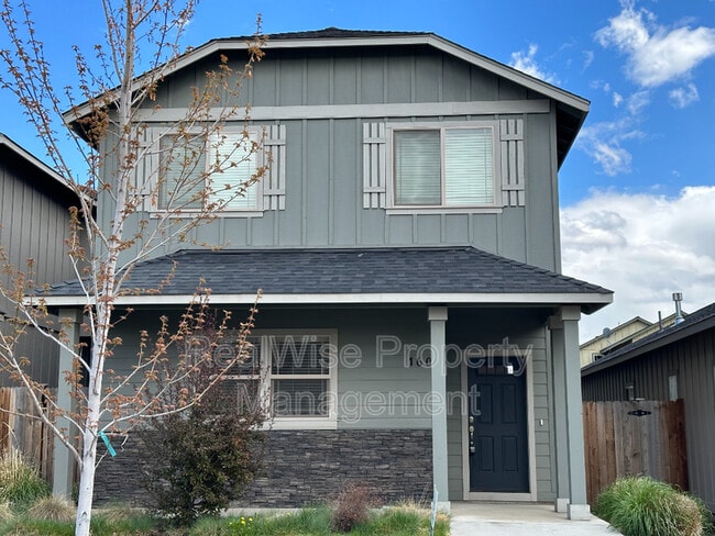 Building Photo - 160 NW 30th St Rental