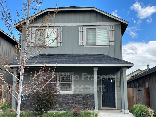 Building Photo - 160 NW 30th St Rental