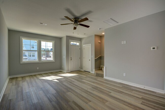 Photo - GORGEOUS End Unit Townhome in Sneads Ferry...