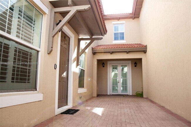 Photo - 14620 SW 15th St