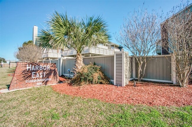 Photo - 500 Ferry Rd