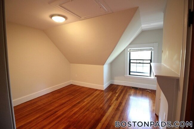 Photo - 65 Beech Glen St Unit 2