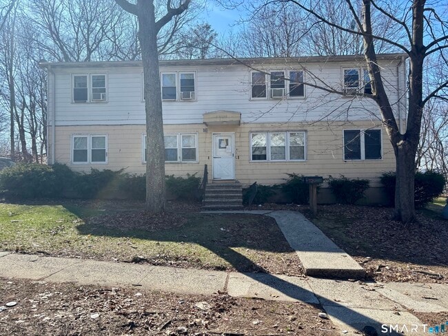 Building Photo - 69 Oak Ridge Dr Unit 51