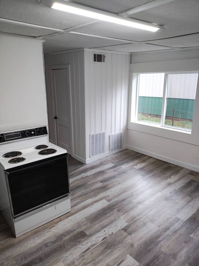 Photo - 2205 N 2nd St