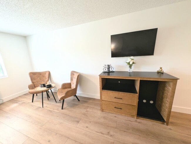 Large Studio - Model - Oxbow Apartments