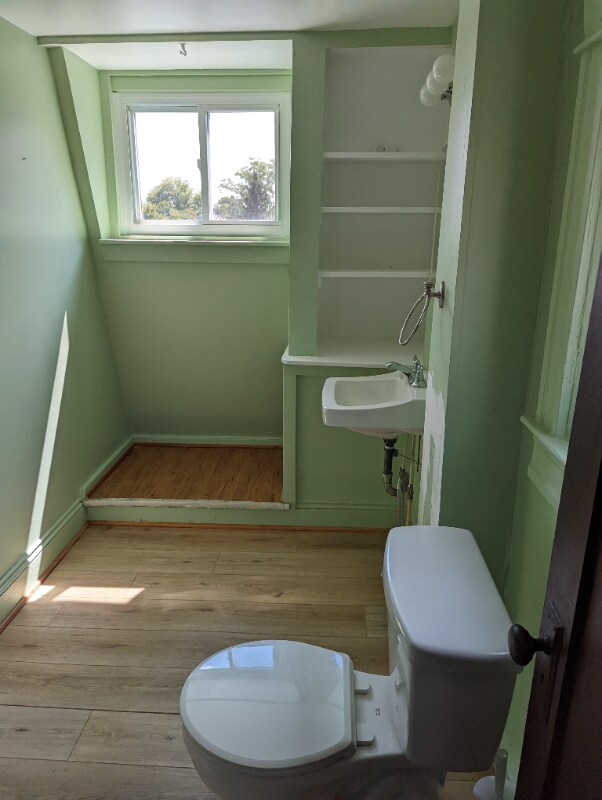 Photo - 101 E 33rd St