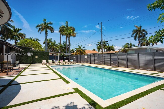 Photo - 801 Harrison St