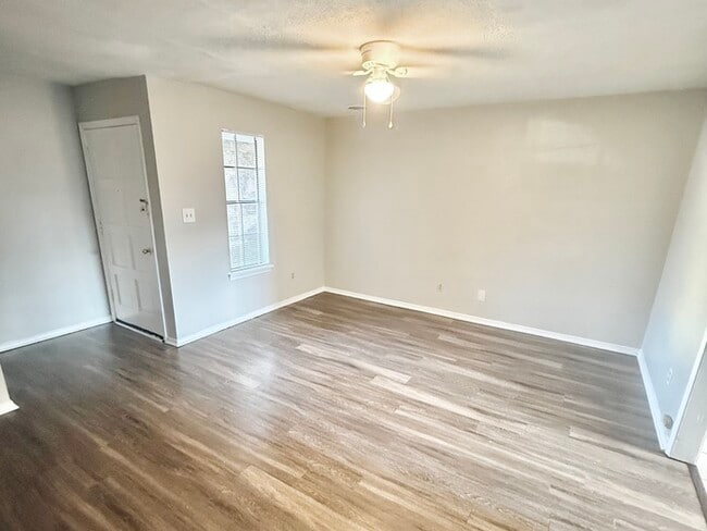 Photo - 52 Landmark Loop