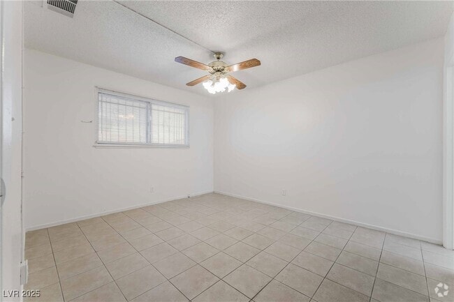 Building Photo - 1272 Lawry Ave Rental