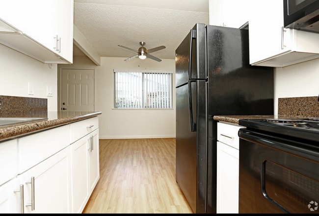 Ashbury Court Apartments