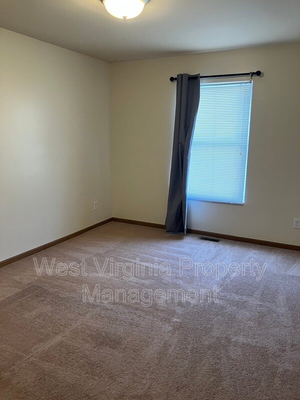 Photo - 212 Cardinal Wy Unidad 62