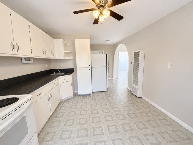 Photo - 1572 N Shore Dr